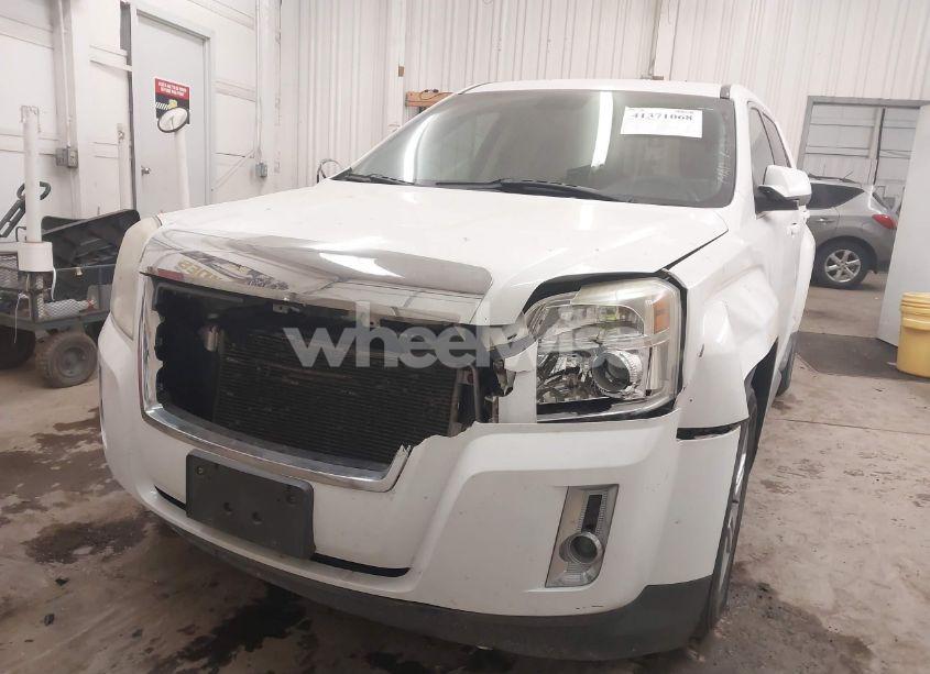 Photo 2 of 2014 Gmc Terrain SLE-1 (VIN 2GKFLVEK8E6300106)