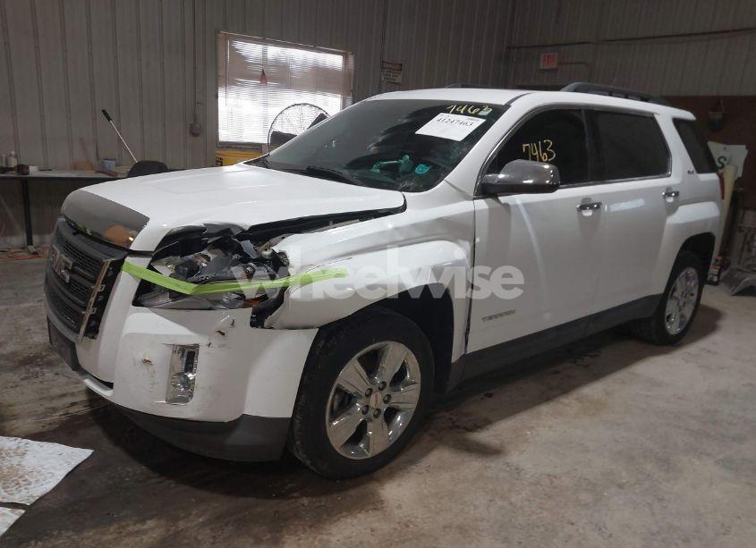 Photo 2 of 2015 Gmc Terrain SLE-2 (VIN 2GKFLWE35F6227972)