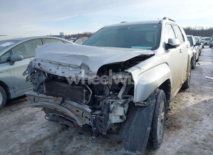Photo 2 of 2015 Gmc Terrain SLE-2 (VIN 2GKFLWEK5F6123151)