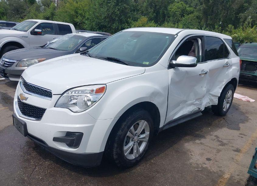 Photo 2 of 2014 Chevrolet Equinox LS (VIN 2GNALAEK0E6287650)