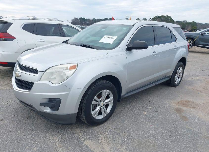 Photo 2 of 2015 Chevrolet Equinox LS (VIN 2GNALAEK0F1104102)
