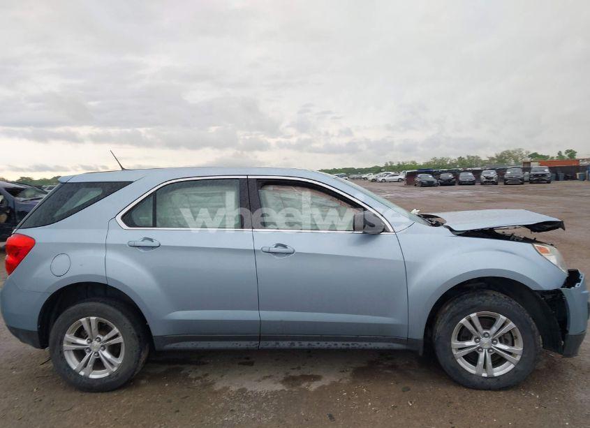 Photo 13 of 2015 Chevrolet Equinox LS (VIN 2GNALAEK0F6101378)