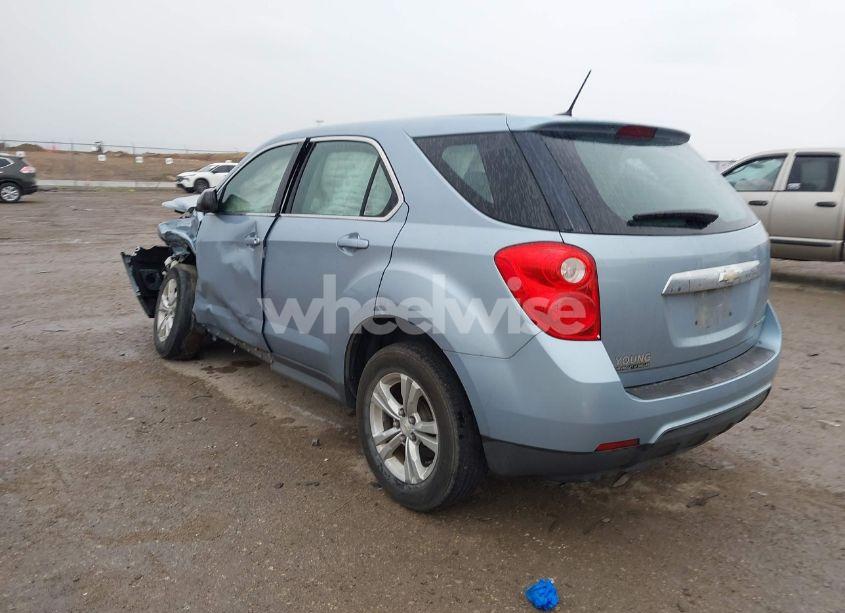 Photo 3 of 2015 Chevrolet Equinox LS (VIN 2GNALAEK0F6101378)