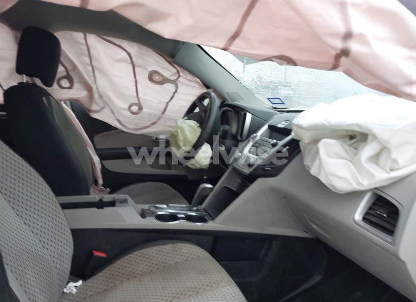 Photo 5 of 2015 Chevrolet Equinox LS (VIN 2GNALAEK0F6101378)