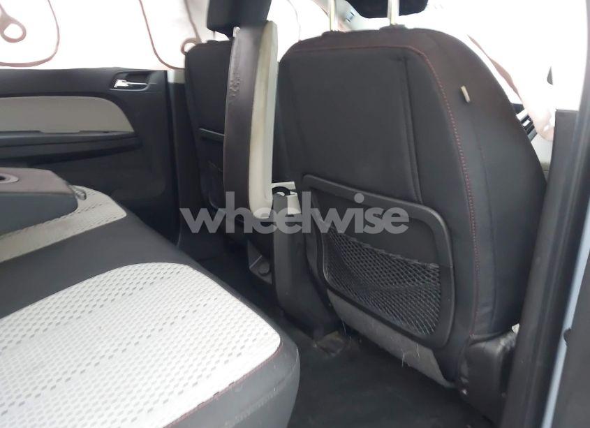 Photo 8 of 2015 Chevrolet Equinox LS (VIN 2GNALAEK0F6101378)