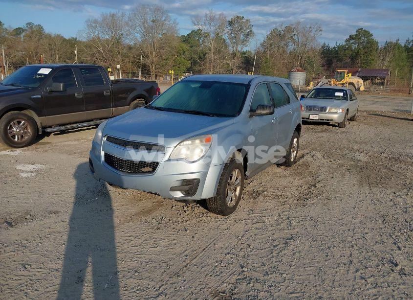 Photo 2 of 2015 Chevrolet Equinox LS (VIN 2GNALAEK0F6258361)