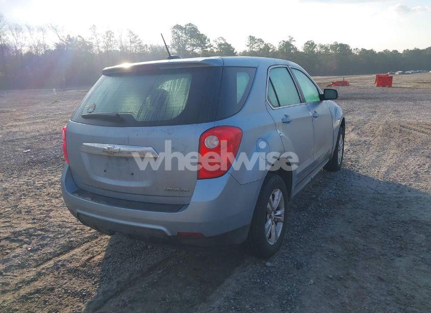 Photo 4 of 2015 Chevrolet Equinox LS (VIN 2GNALAEK0F6258361)