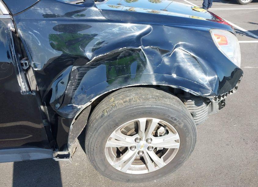 Photo 18 of 2015 Chevrolet Equinox LS (VIN 2GNALAEK0F6404080)