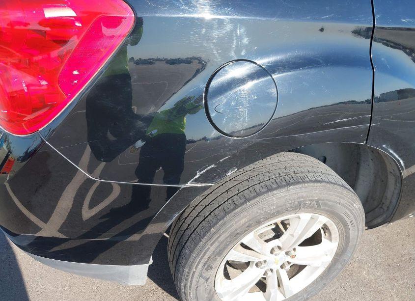 Photo 20 of 2015 Chevrolet Equinox LS (VIN 2GNALAEK0F6404080)