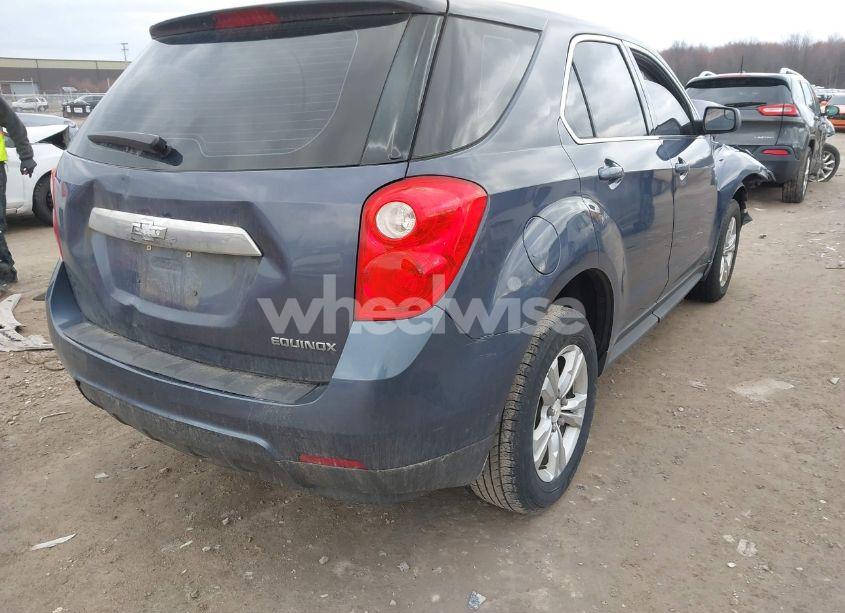 Photo 4 of 2014 Chevrolet Equinox LS (VIN 2GNALAEK1E6252373)