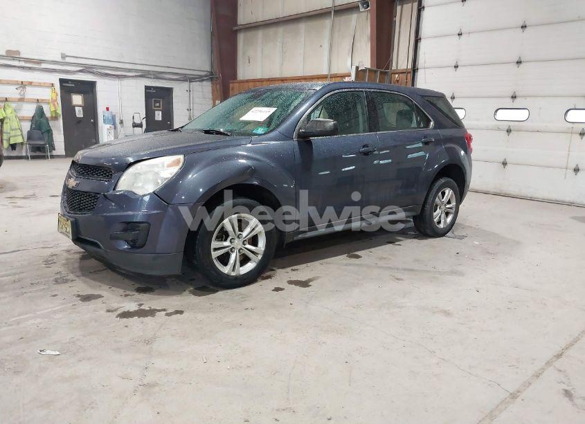 Photo 2 of 2014 Chevrolet Equinox LS (VIN 2GNALAEK1E6333826)