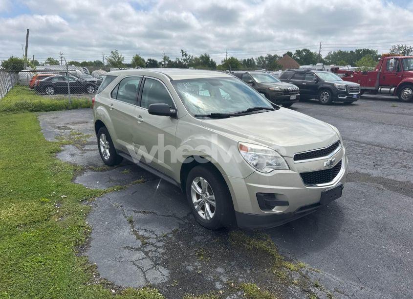 2014 Chevrolet Equinox LS (VIN 2GNALAEK1E6360024) main photo