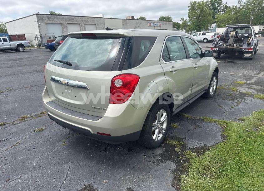 Photo 4 of 2014 Chevrolet Equinox LS (VIN 2GNALAEK1E6360024)