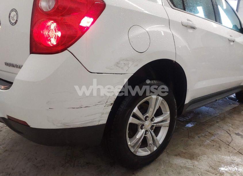 Photo 6 of 2015 Chevrolet Equinox LS (VIN 2GNALAEK1F1103539)