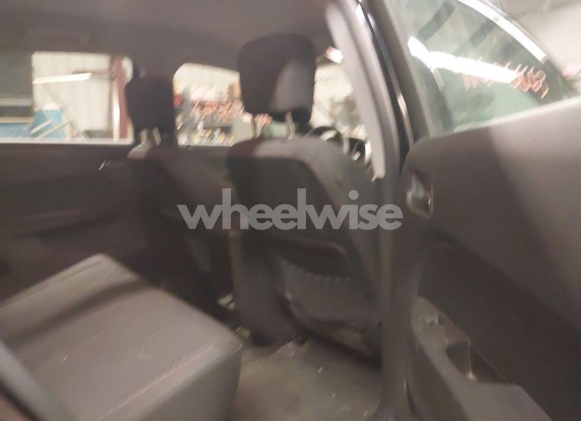 Photo 8 of 2015 Chevrolet Equinox LS (VIN 2GNALAEK1F1127002)