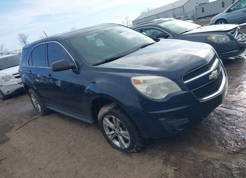 2015 Chevrolet Equinox LS (VIN 2GNALAEK1F1145497) main photo