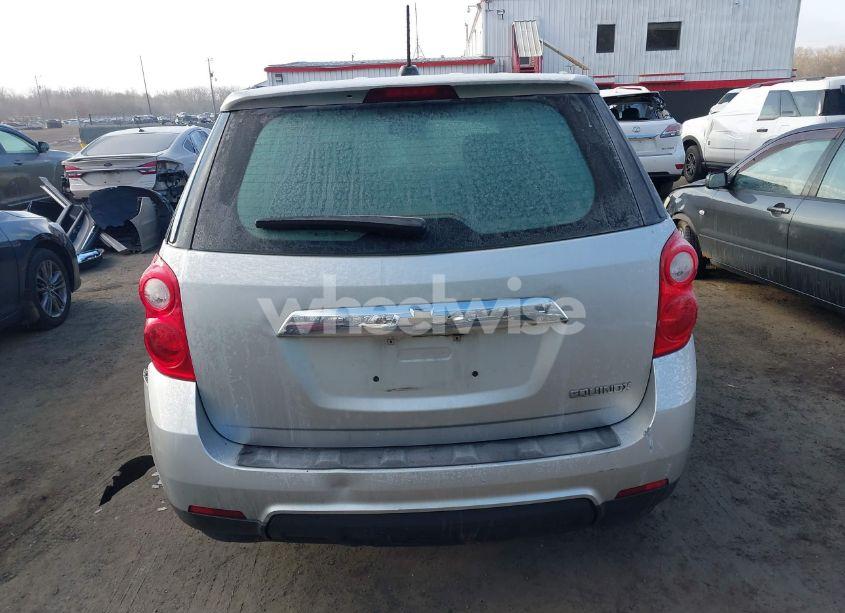 Photo 16 of 2015 Chevrolet Equinox LS (VIN 2GNALAEK1F1177897)