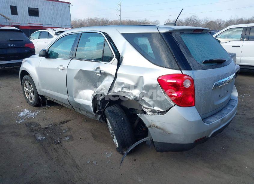 Photo 3 of 2015 Chevrolet Equinox LS (VIN 2GNALAEK1F1177897)