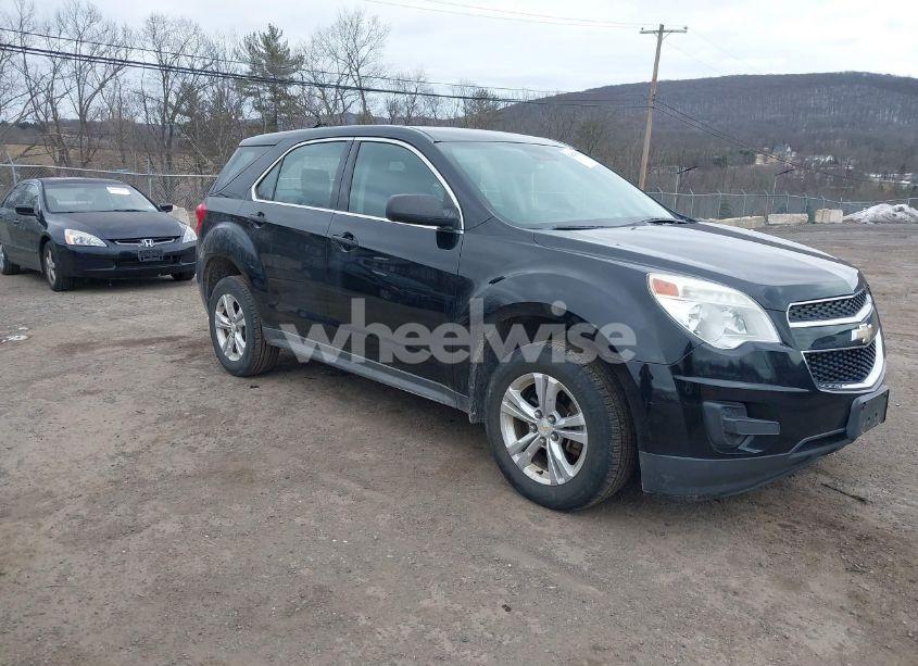 2015 Chevrolet Equinox LS (VIN 2GNALAEK1F6101230) main photo