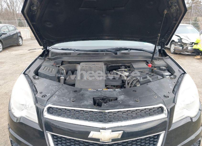 Photo 10 of 2015 Chevrolet Equinox LS (VIN 2GNALAEK1F6101230)