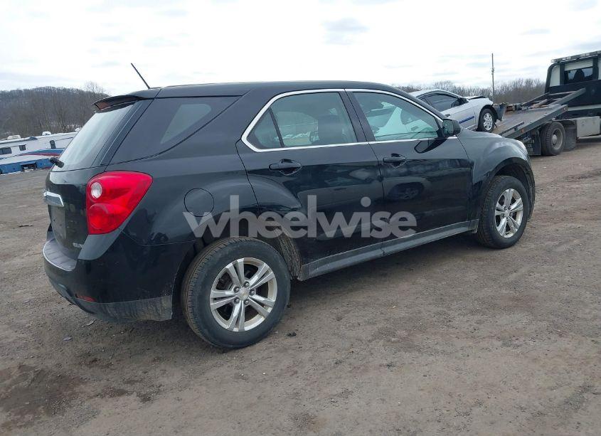 Photo 4 of 2015 Chevrolet Equinox LS (VIN 2GNALAEK1F6101230)