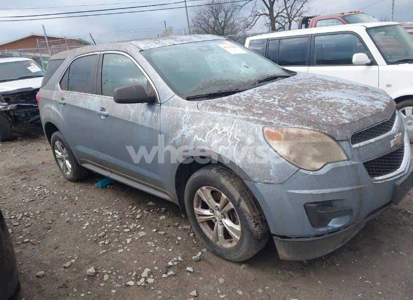 2015 Chevrolet Equinox LS (VIN 2GNALAEK1F6297203) main photo