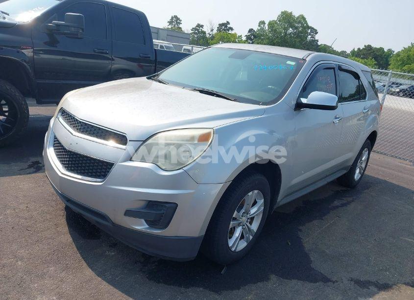 Photo 2 of 2014 Chevrolet Equinox LS (VIN 2GNALAEK2E1137908)