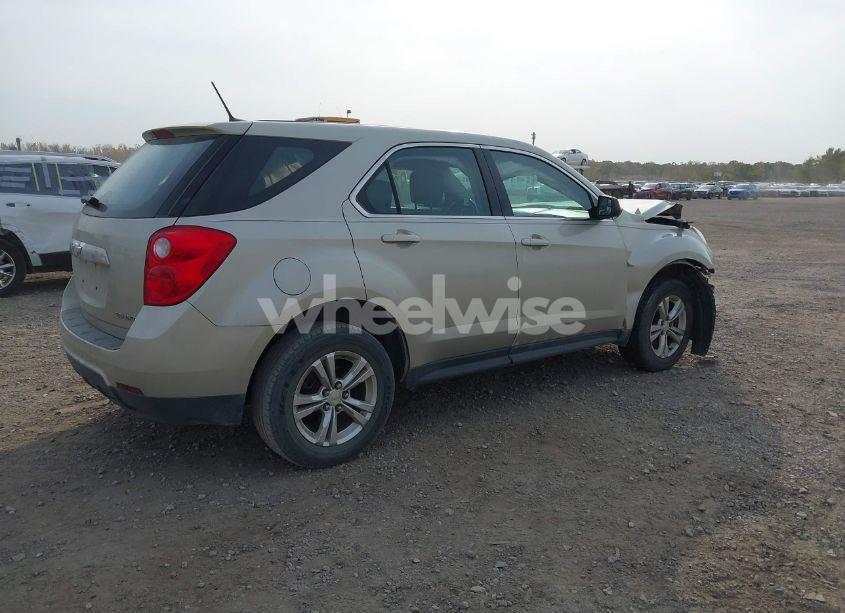 Photo 4 of 2014 Chevrolet Equinox LS (VIN 2GNALAEK2E6128306)