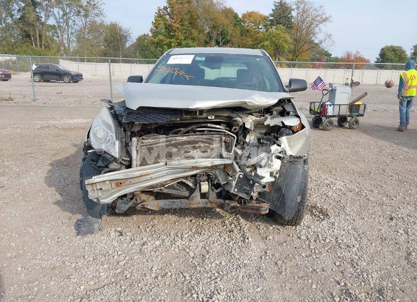 Photo 6 of 2014 Chevrolet Equinox LS (VIN 2GNALAEK2E6128306)