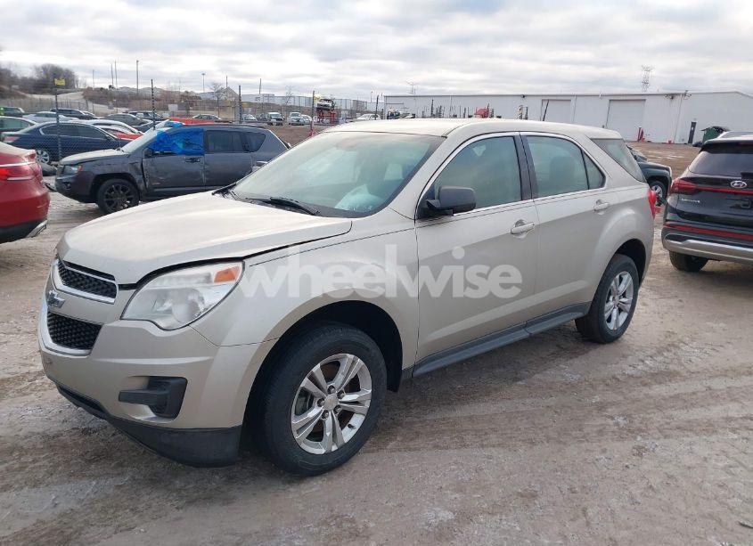 Photo 2 of 2014 Chevrolet Equinox LS (VIN 2GNALAEK2E6163279)