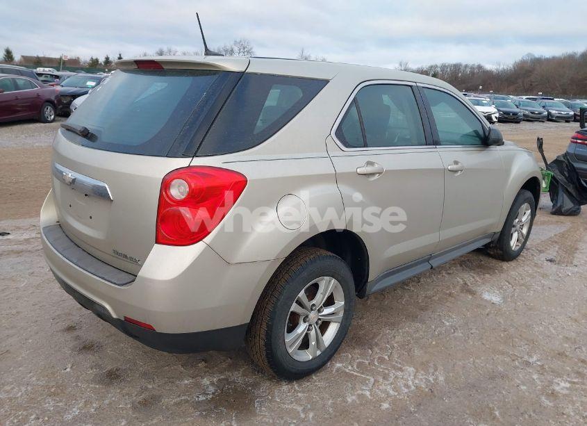 Photo 4 of 2014 Chevrolet Equinox LS (VIN 2GNALAEK2E6163279)