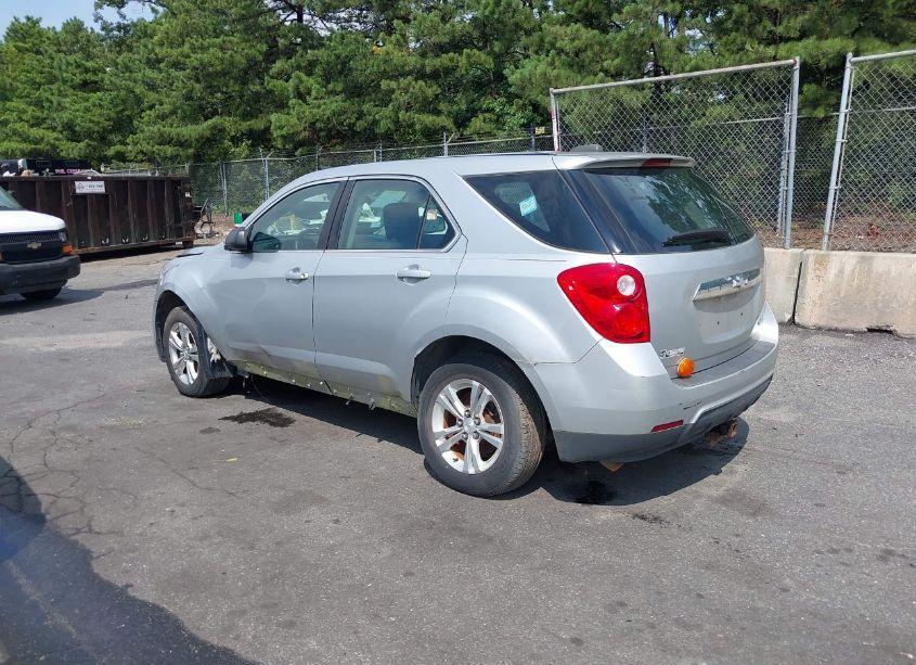 Photo 3 of 2015 Chevrolet Equinox LS (VIN 2GNALAEK2F1101735)