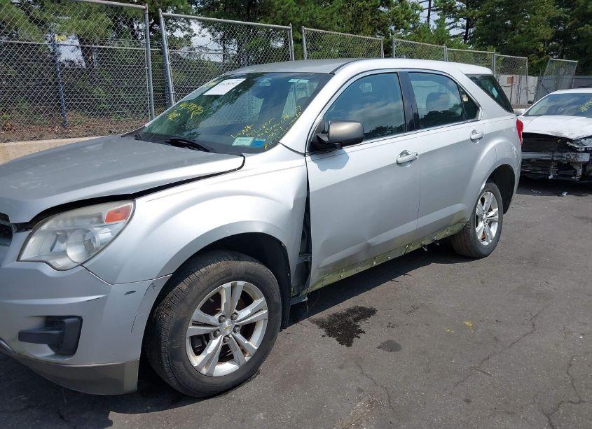 Photo 6 of 2015 Chevrolet Equinox LS (VIN 2GNALAEK2F1101735)