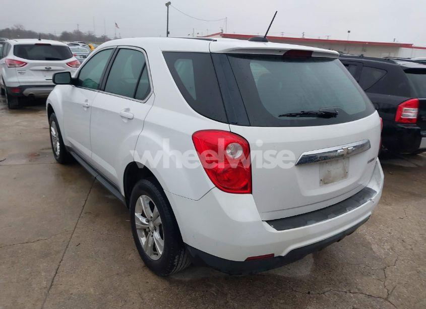 Photo 3 of 2015 Chevrolet Equinox LS (VIN 2GNALAEK2F1132080)