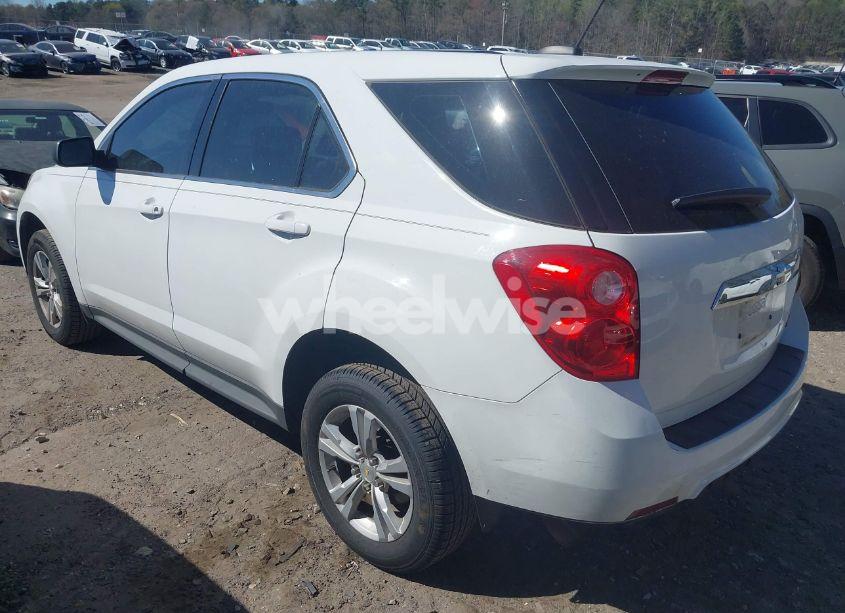 Photo 3 of 2015 Chevrolet Equinox LS (VIN 2GNALAEK2F1132337)