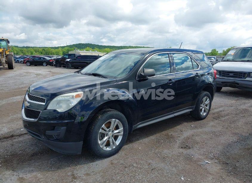 Photo 2 of 2015 Chevrolet Equinox LS (VIN 2GNALAEK2F1142351)