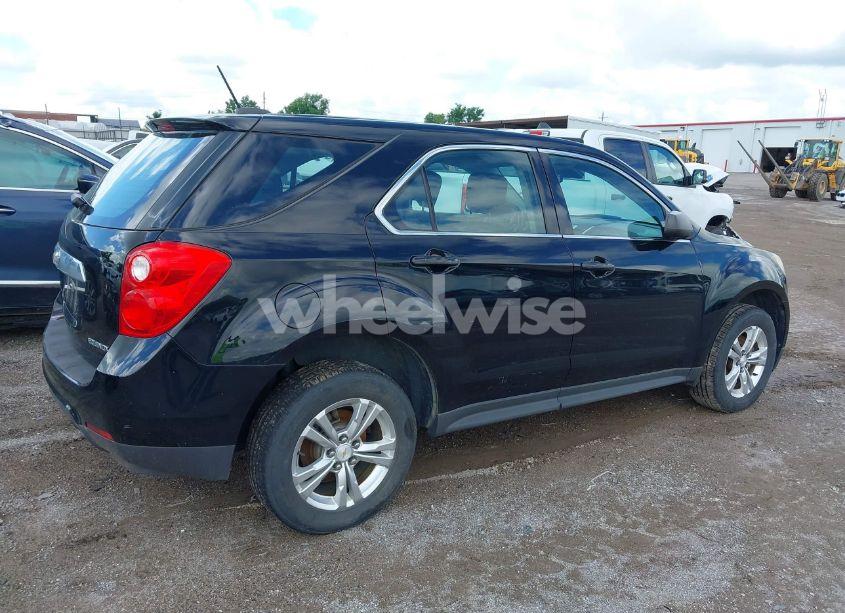 Photo 4 of 2015 Chevrolet Equinox LS (VIN 2GNALAEK2F1142351)