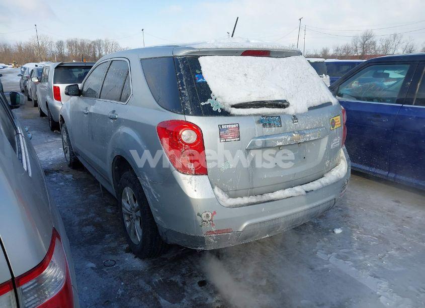 Photo 3 of 2015 Chevrolet Equinox LS (VIN 2GNALAEK2F1149137)