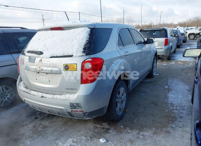 Photo 4 of 2015 Chevrolet Equinox LS (VIN 2GNALAEK2F1149137)