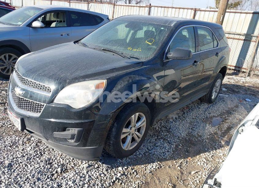 Photo 2 of 2015 Chevrolet Equinox LS (VIN 2GNALAEK2F1151003)