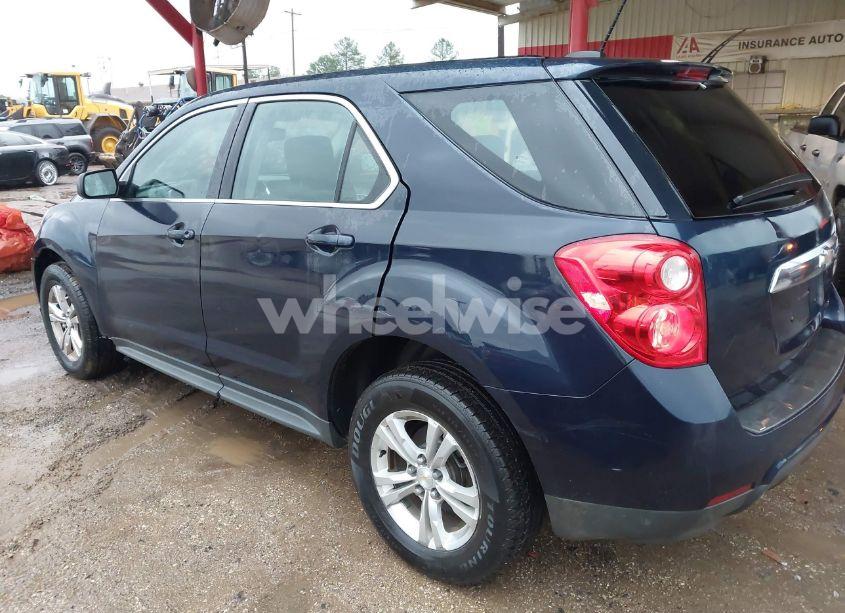 Photo 3 of 2015 Chevrolet Equinox LS (VIN 2GNALAEK2F6146046)