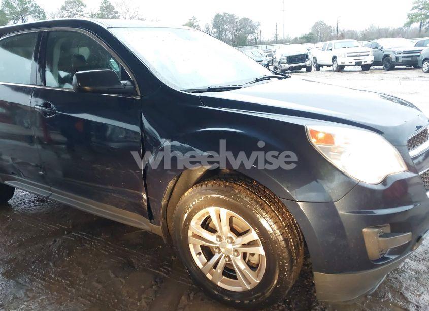 Photo 6 of 2015 Chevrolet Equinox LS (VIN 2GNALAEK2F6146046)