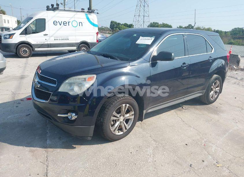 Photo 2 of 2015 Chevrolet Equinox LS (VIN 2GNALAEK2F6185235)