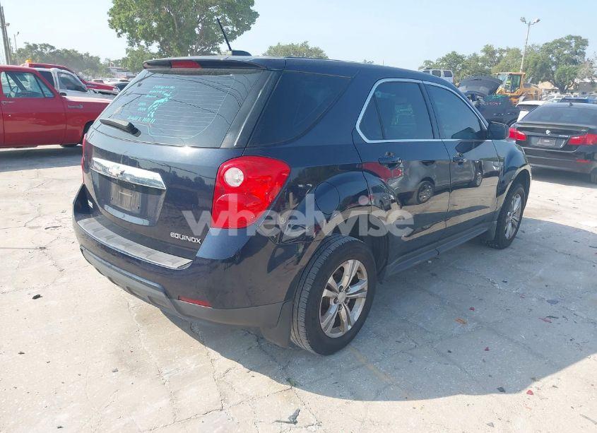 Photo 4 of 2015 Chevrolet Equinox LS (VIN 2GNALAEK2F6185235)