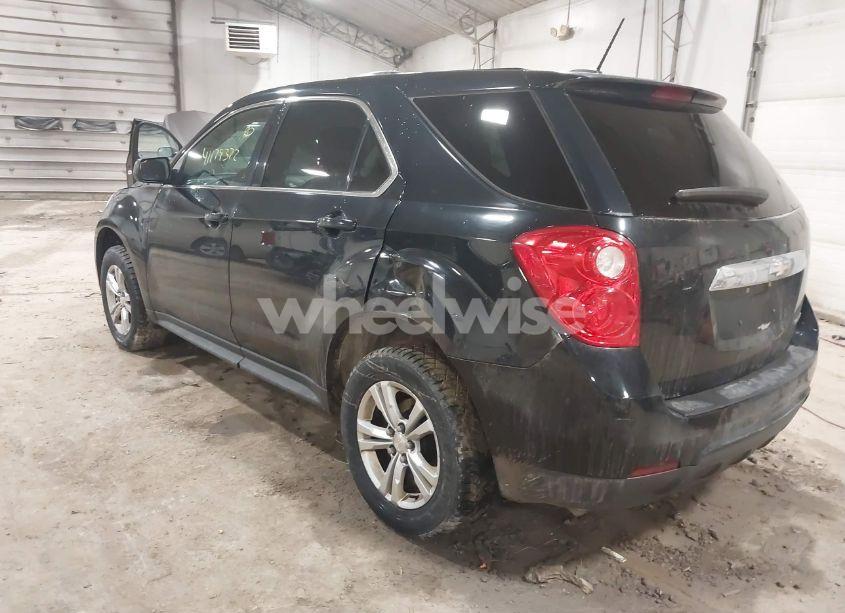 Photo 3 of 2015 Chevrolet Equinox LS (VIN 2GNALAEK2F6214099)