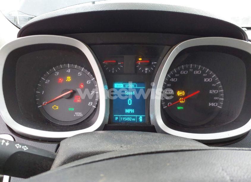 Photo 7 of 2015 Chevrolet Equinox LS (VIN 2GNALAEK2F6216502)