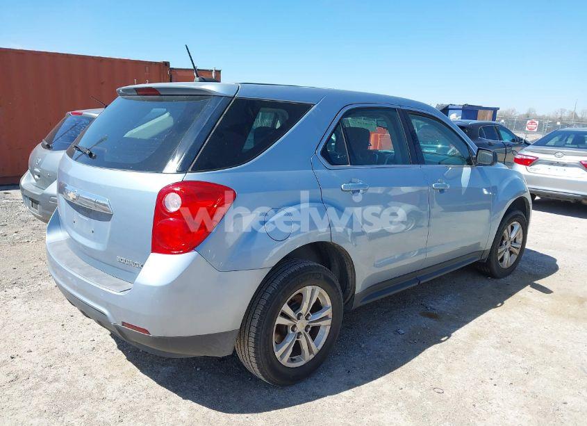 Photo 4 of 2015 Chevrolet Equinox LS (VIN 2GNALAEK2F6288655)