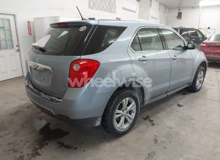 Photo 4 of 2014 Chevrolet Equinox LS (VIN 2GNALAEK3E6174825)