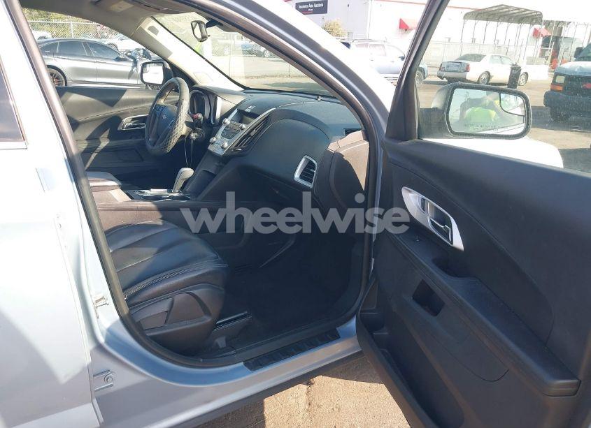 Photo 5 of 2014 Chevrolet Equinox LS (VIN 2GNALAEK3E6220427)