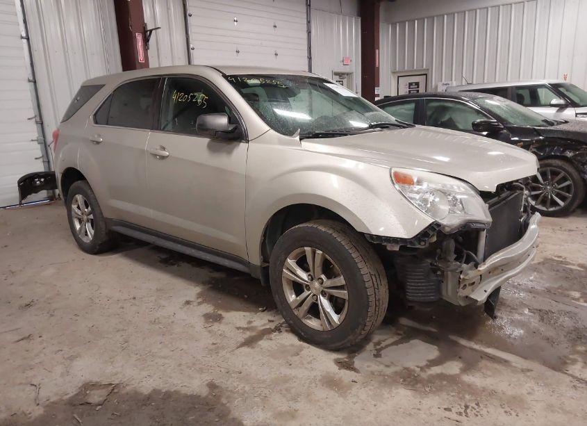 2014 Chevrolet Equinox LS (VIN 2GNALAEK3E6364317) main photo